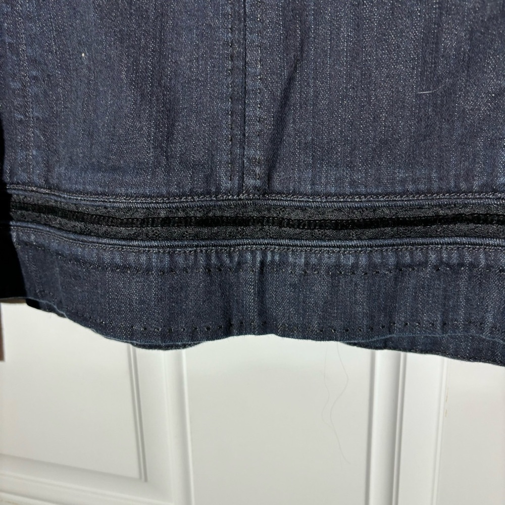 NWT Chicos Size 2 Dark Denim Embroidered Jacket - Picture 6 of 14